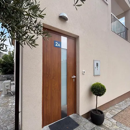 House Nina * Пунат