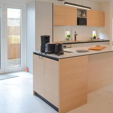 House Nina Semesterbostad *