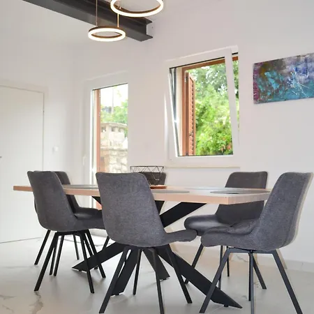 Дом отдыха House Nina *