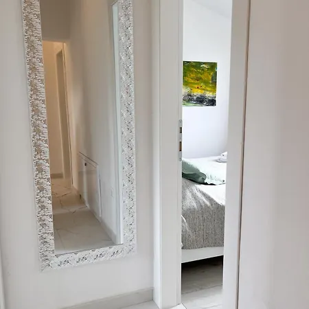 Semesterbostad House Nina