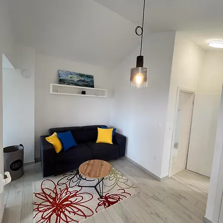 House Nina Semesterbostad