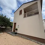 House Nina 別荘